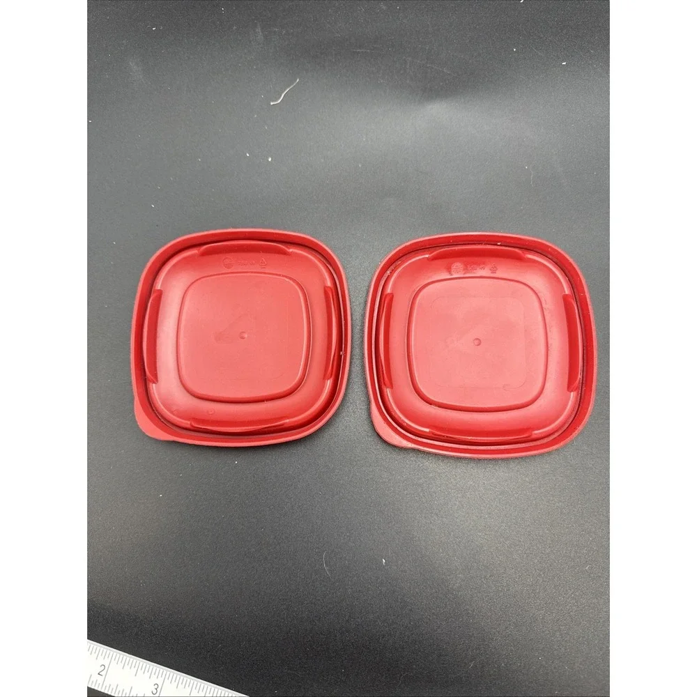 2 Rubbermaid 7J58 4.5